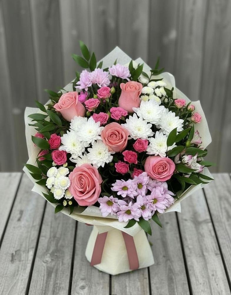 Букет цветов из: Альстромерии, Гвоздики, Розы и Хризантемы в Боровихе