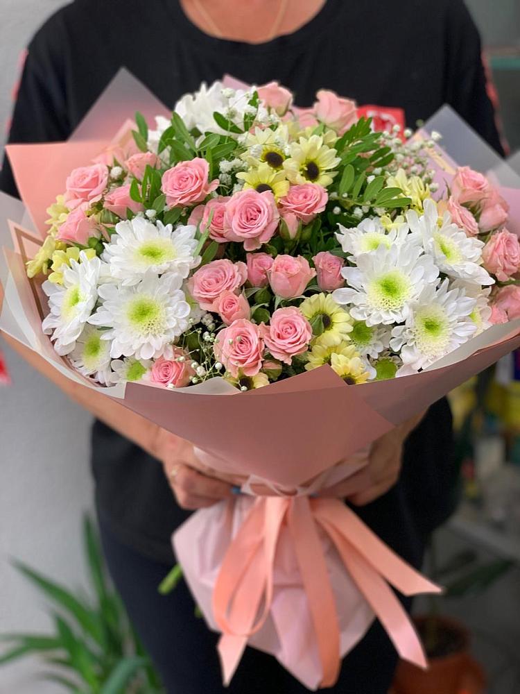 Букет цветов из: Розы и Хризантемы в Боровихе