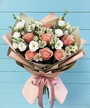 Букет цветов из:  Розы, Альстромерии и Лизиантусы #REPLACE_PRED# Боровихе