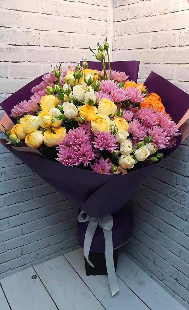 Букет цветов из: Хризантемы и Розы в Боровихе