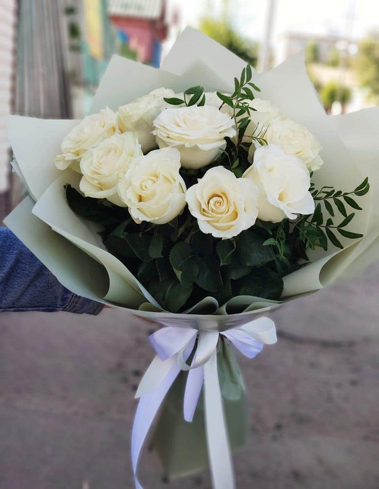 Букет Белые розы Проуд в Боровихе