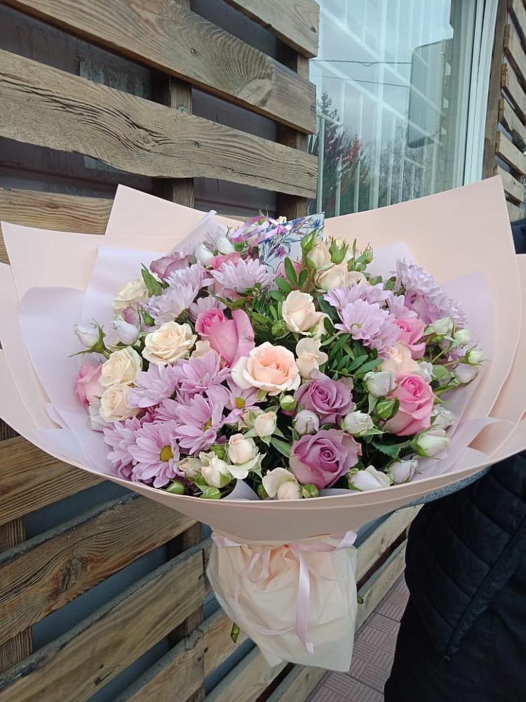 Букет цветов из: Розы и Хризантемы в Боровихе