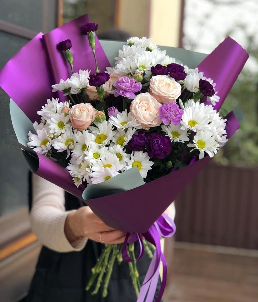 Букет цветов из: Хризантемы, Гвоздики и Розы в Боровихе