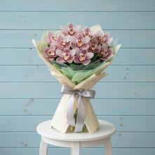 Букет цветов из:  Орхидеи и Розы в Боровихе