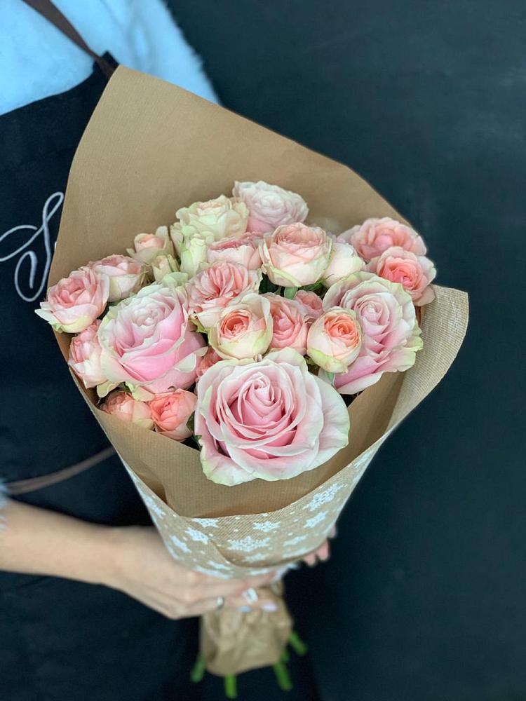 Букет цветов из: Хризантемы и Розы в Боровихе