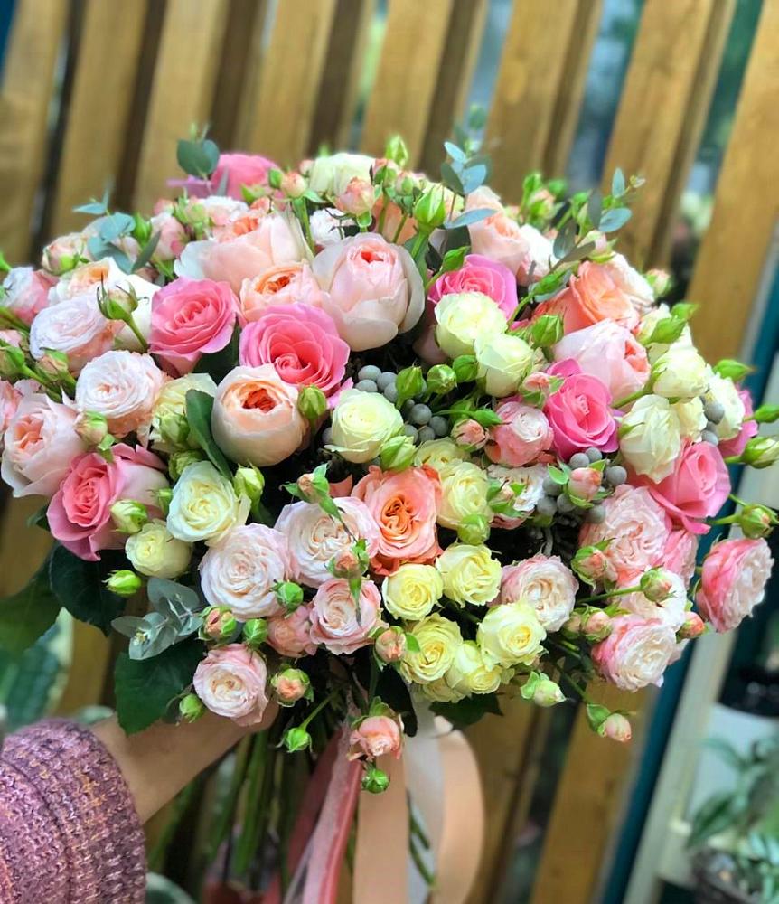 Букет цветов из: Розы в Боровихе