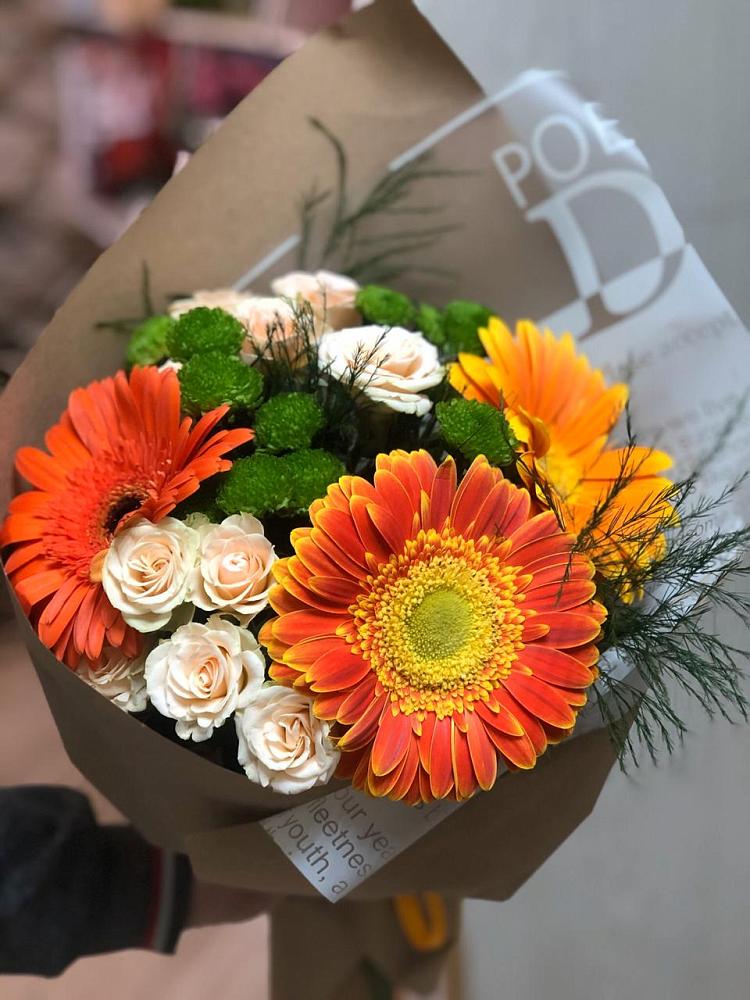 Букет цветов из: Герберы, Хризантемы и Розы в Боровихе
