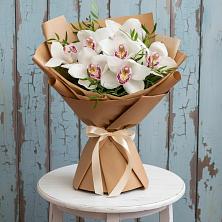 Букет цветов из:  Орхидеи и Розы в Боровихе